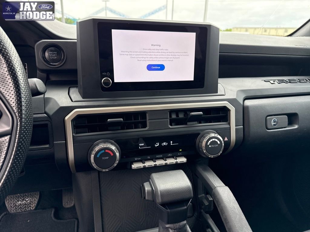 Used 2025 Toyota Tacoma SR image 29