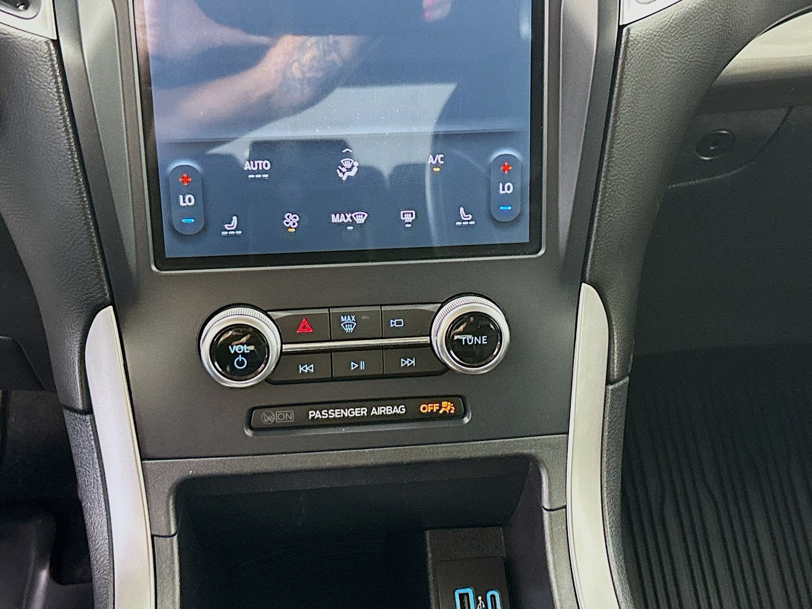 Certified 2023 Ford Edge SEL AWD/4WD image 15