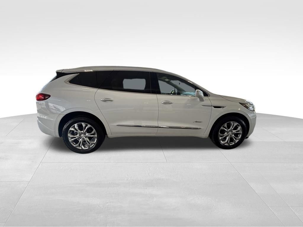 Used 2020 Buick Enclave Avenir w/ Avenir Technology Package FWD image 3