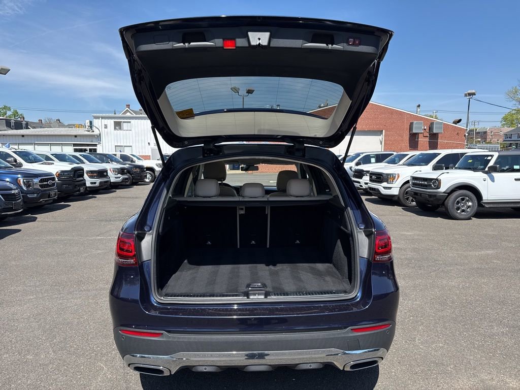 Used 2021 Mercedes-Benz GLC 300 4MATIC image 10