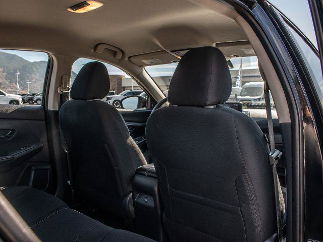 Used 2025 Nissan Sentra SV FWD image 22