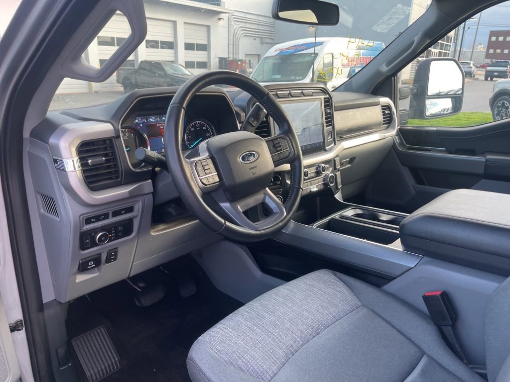 Certified 2022 Ford F150 XLT w/ Equipment Group 302A High image 5