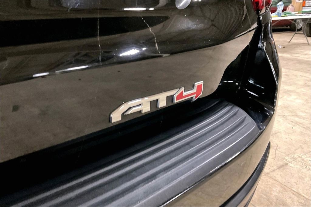 Used 2021 GMC Yukon AT4 w/ AT4 Premium Plus Package AWD/4WD image 8