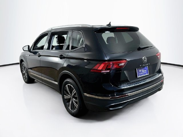 Used 2024 Volkswagen Tiguan Wolfsburg Edition AWD/4WD image 9