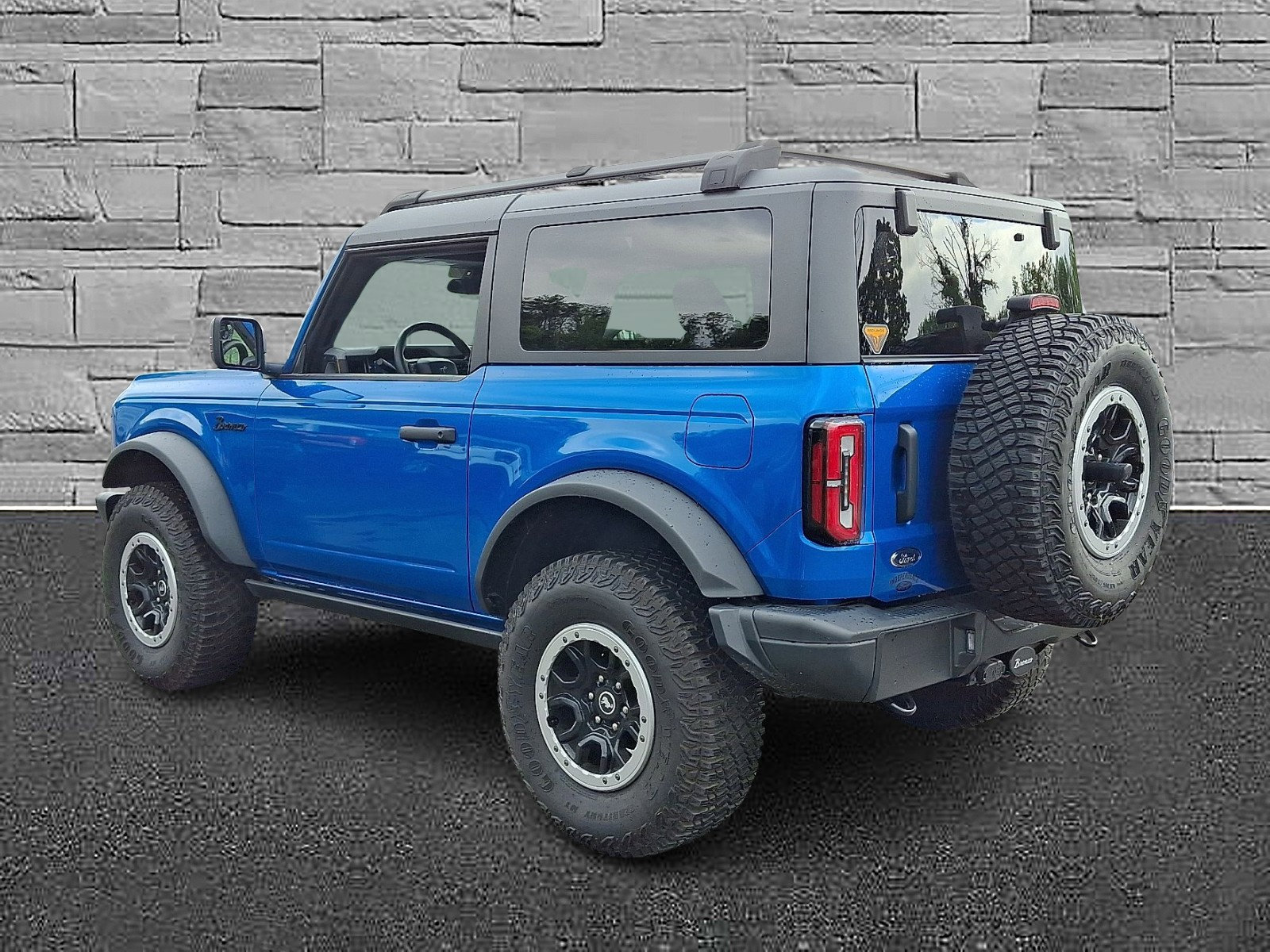 Certified 2023 Ford Bronco Badlands w/ Sasquatch Package image 7