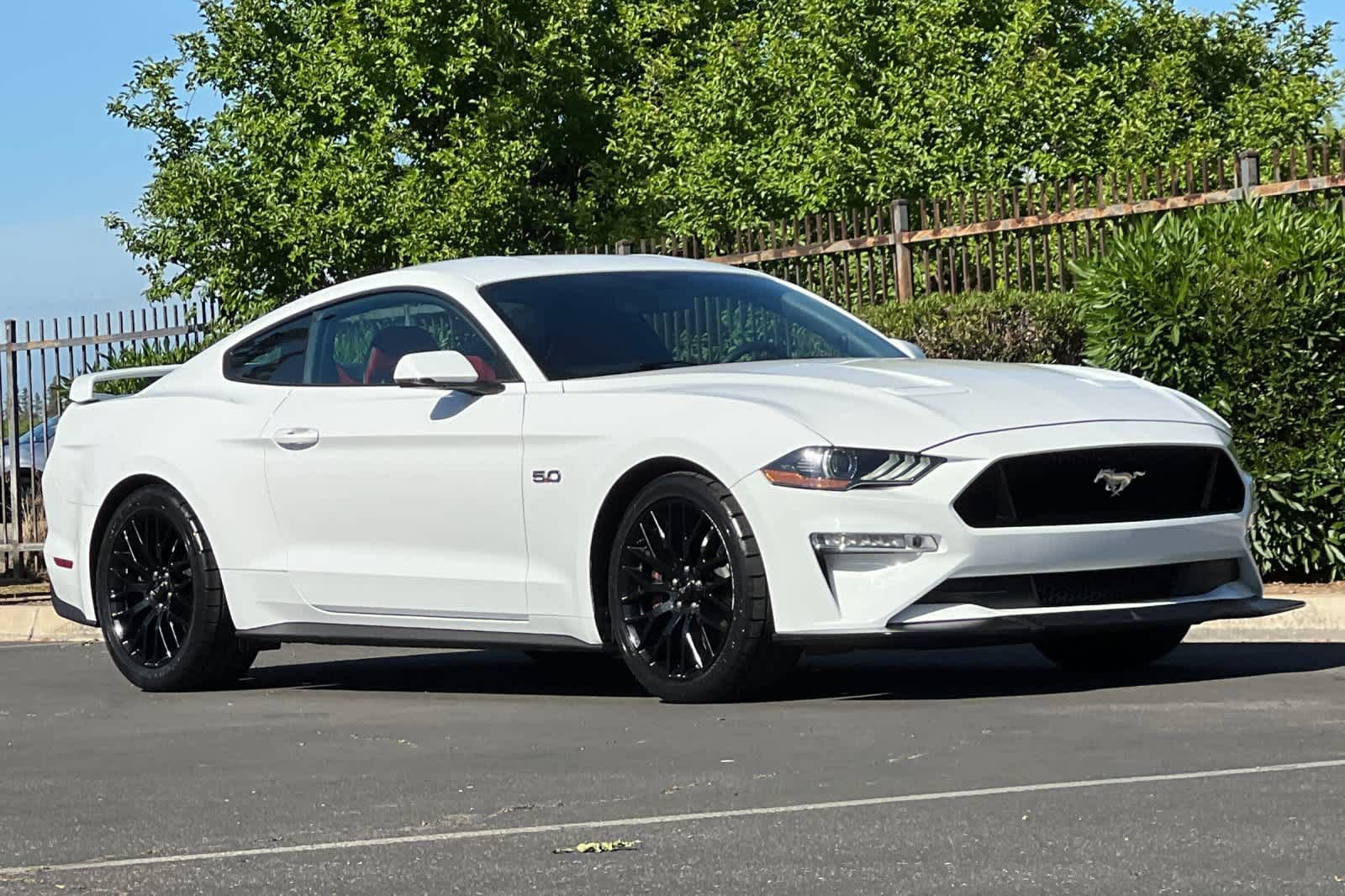 Certified 2019 Ford Mustang GT Premium image 7