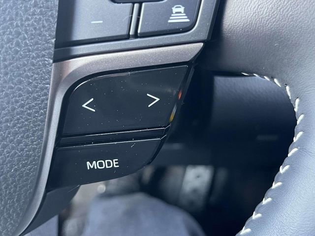 Used 2025 Toyota Camry SE FWD image 21