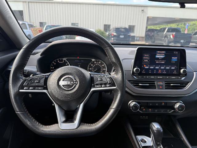Used 2024 Nissan Altima 2.5 SR FWD image 9