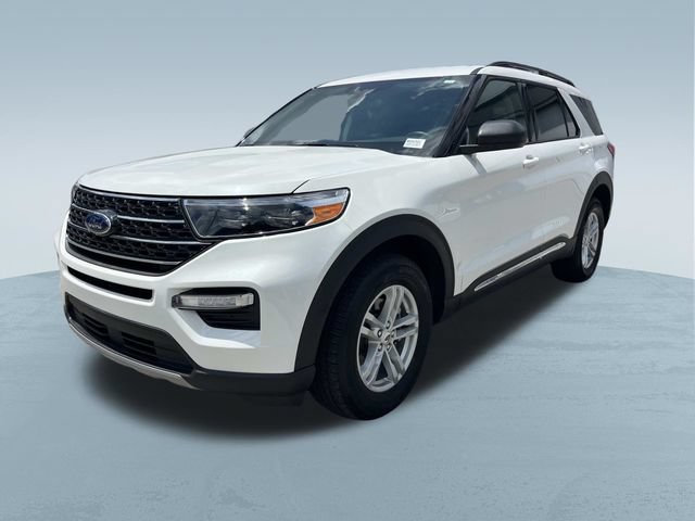 Certified 2024 Ford Explorer XLT w/ Equipment Group 202A AWD/4WD image 9