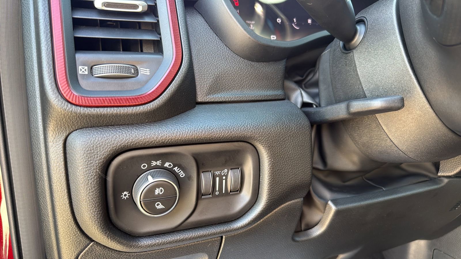 Used 2025 RAM 1500 Rebel w/ Rebel Level 1 Equipment Group AWD/4WD image 17