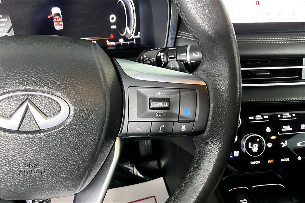 Used 2023 INFINITI QX60 Luxe w/ Vision Package AWD/4WD image 19