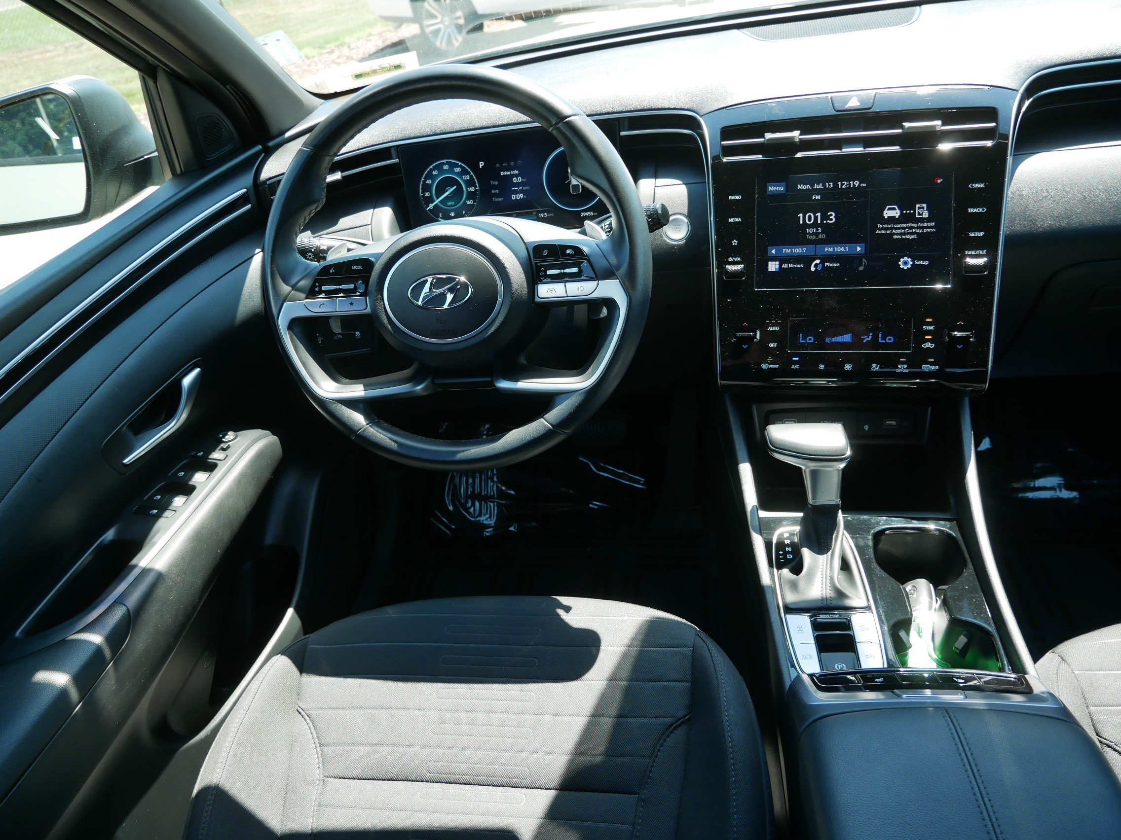 Used 2022 Hyundai Santa Cruz SEL Premium AWD/4WD image 9