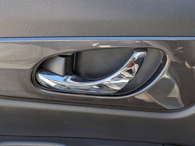 Used 2020 Nissan Rogue S w/ Special Edition Package image 28