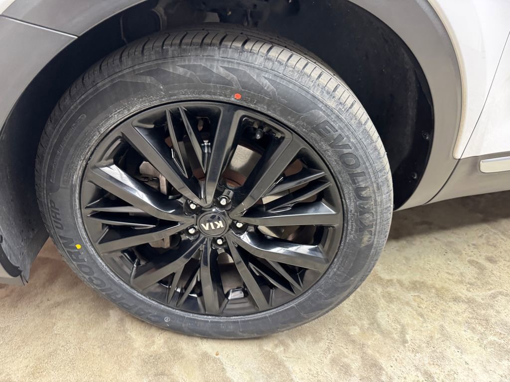 Used 2021 Kia Telluride SX w/ Towing Package FWD image 28