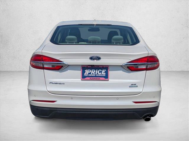 Certified 2019 Ford Fusion SE image 4