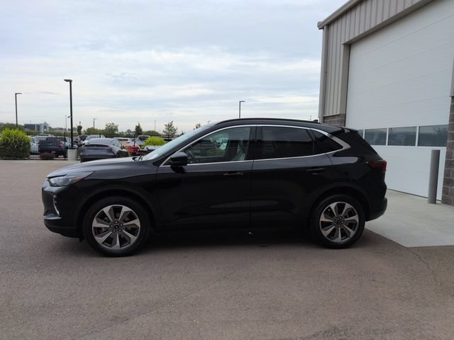 Certified 2023 Ford Escape Platinum AWD/4WD image 6