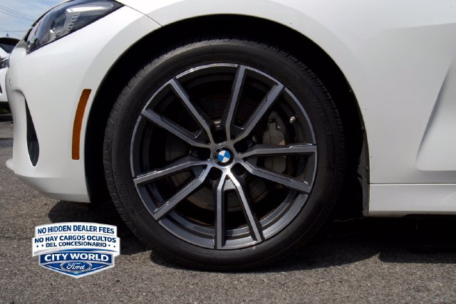 Used 2025 BMW 430i Convertible w/ Premium Package RWD image 6