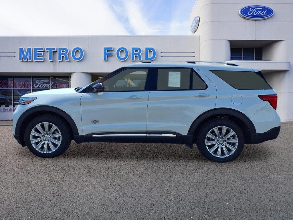 Certified 2023 Ford Explorer King Ranch w/ Technology Package AWD/4WD image 6