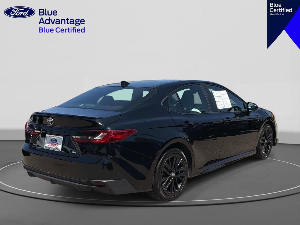Used 2025 Toyota Camry SE FWD image 4