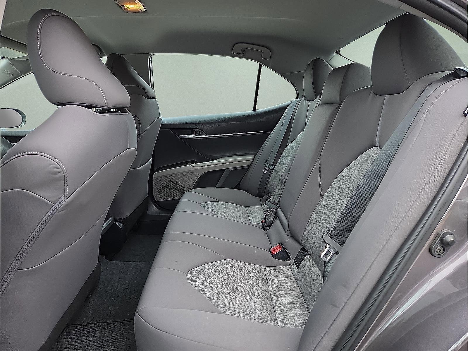 Used 2023 Toyota Camry LE image 10