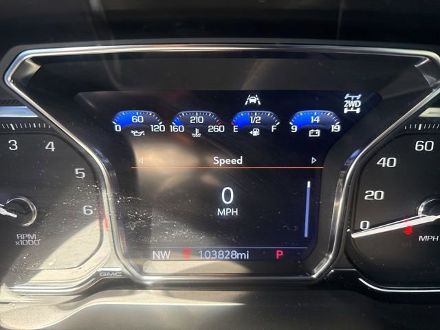 Used 2021 GMC Yukon SLT w/ SLT Premium Package image 15