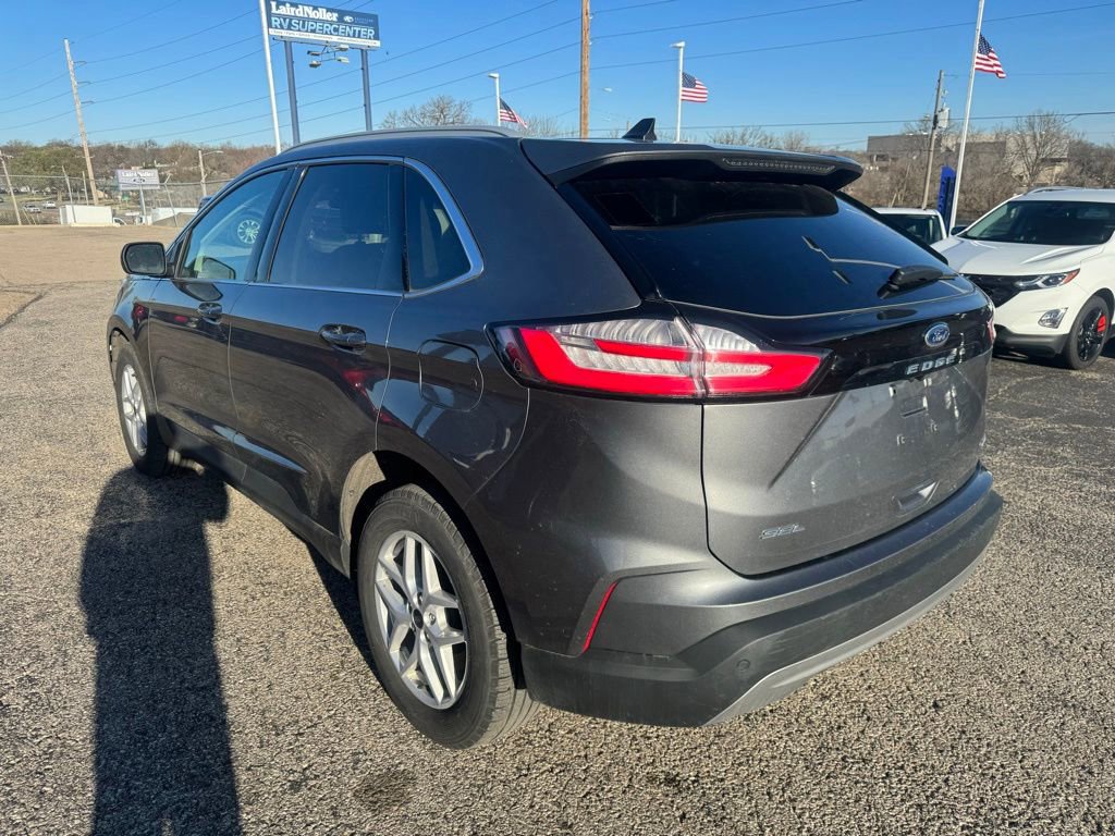 Certified 2024 Ford Edge SEL w/ Convenience Package image 2