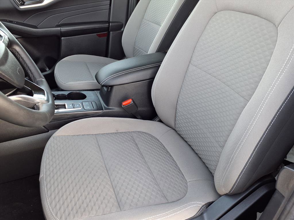 Certified 2022 Ford Escape SE w/ Cold Weather Package image 5