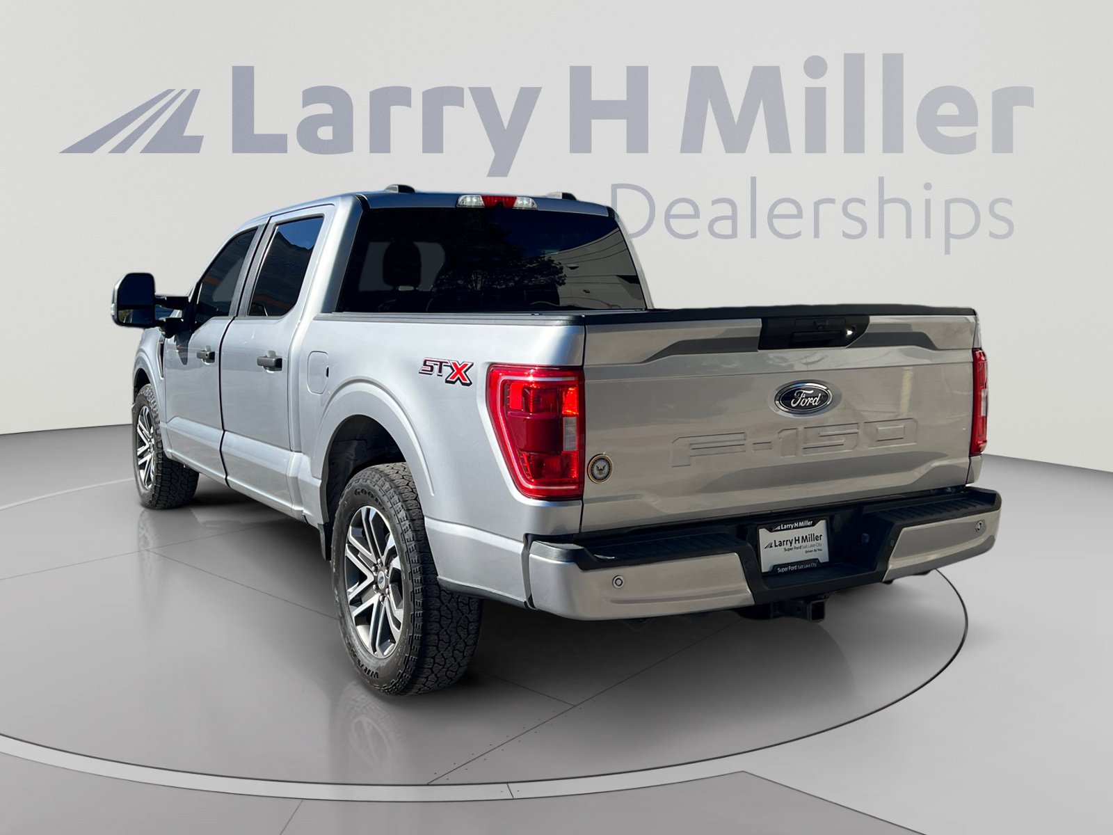Certified 2021 Ford F150 XL w/ STX Appearance Package RWD image 3