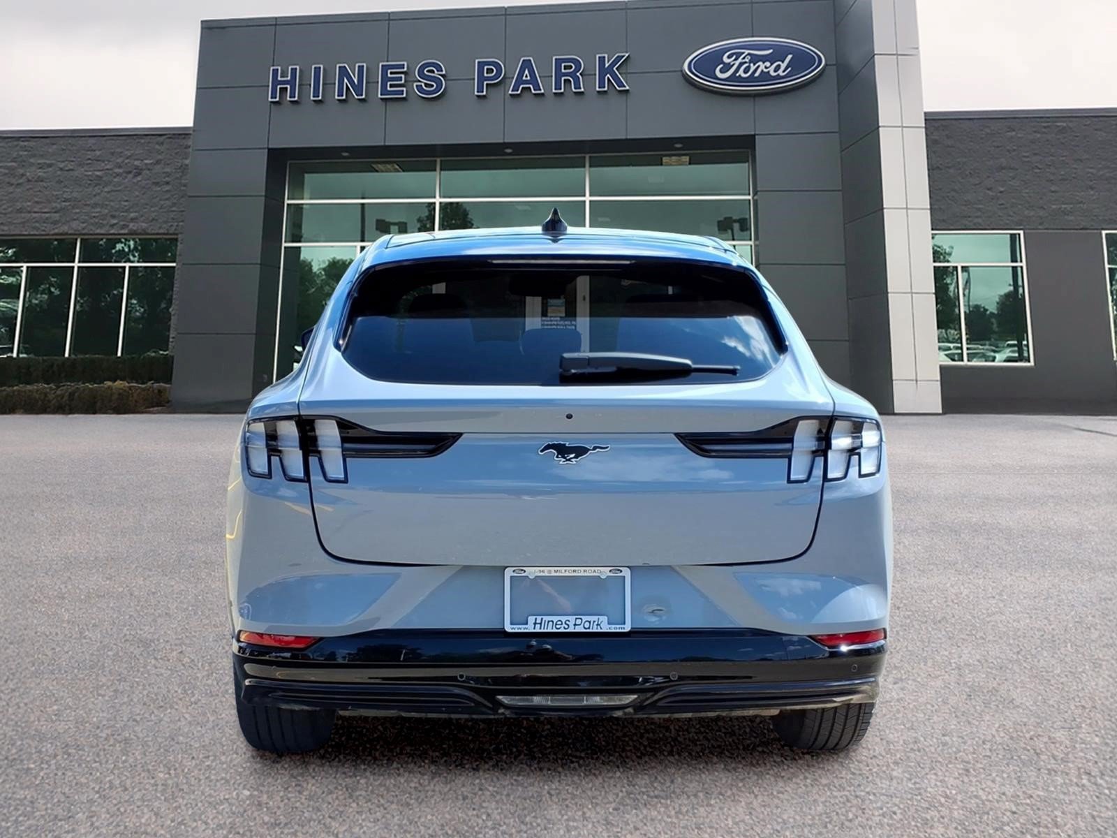 Certified 2024 Ford Mustang Mach-E Premium AWD/4WD image 6