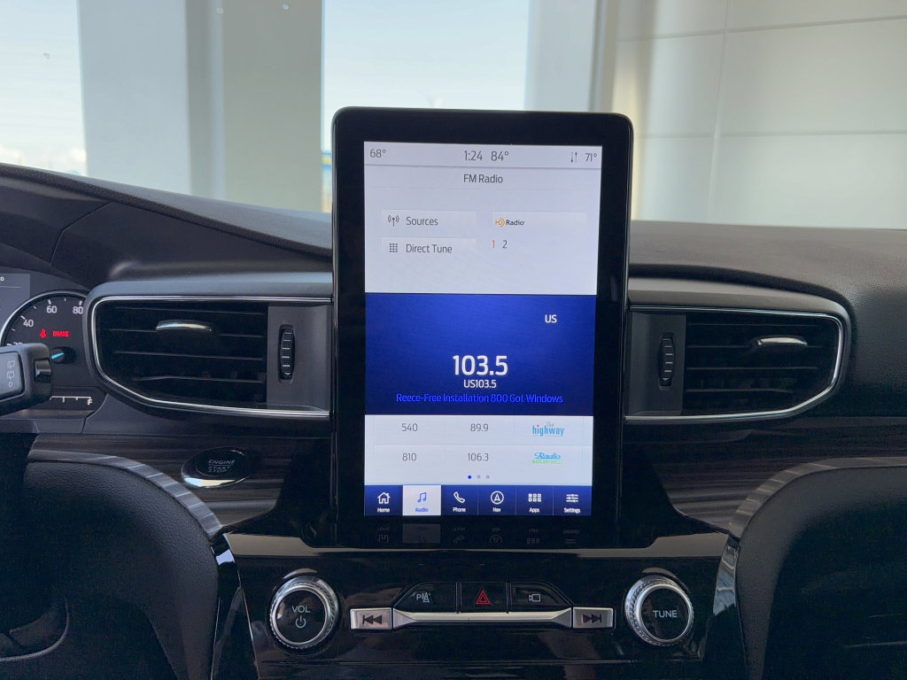 Certified 2023 Ford Explorer Limited w/ Limited Technology Package image 19