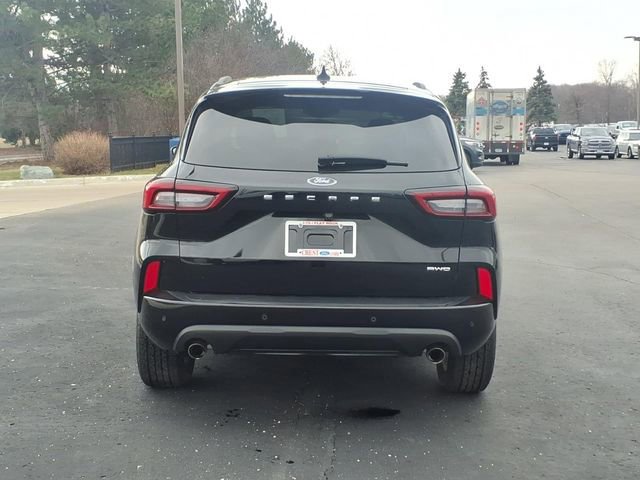 Certified 2023 Ford Escape ST-Line w/ Tech Pack #1 image 3