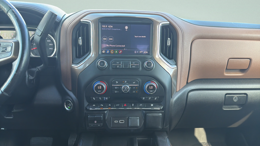 Used 2022 Chevrolet Silverado 1500 High Country w/ Technology Package AWD/4WD image 7