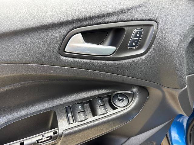 Certified 2017 Ford Escape SE w/ SE Cold Weather Package FWD image 16