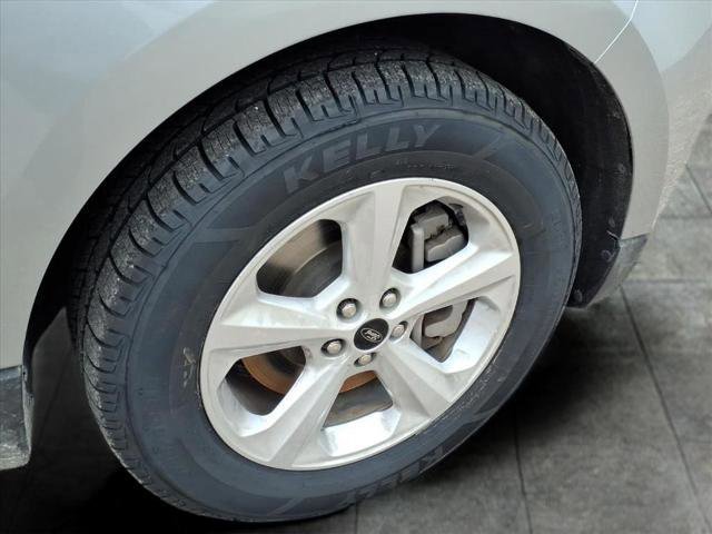 Certified 2023 Ford Edge SE image 11