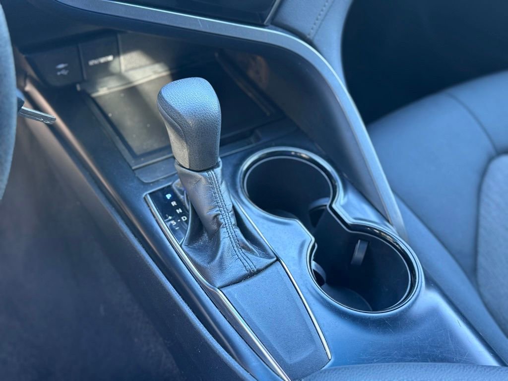 Used 2019 Toyota Camry LE image 17