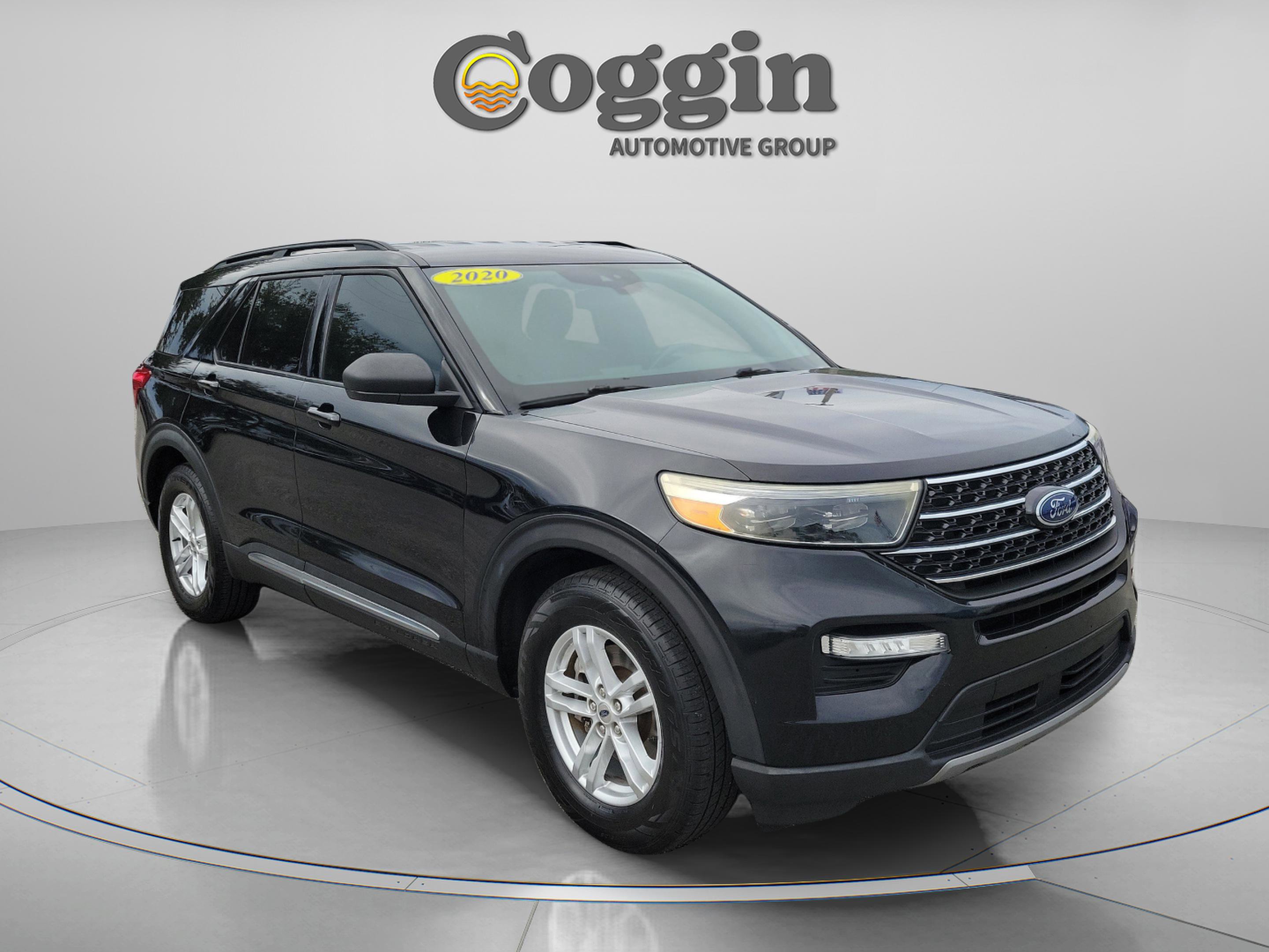 Certified 2020 Ford Explorer XLT w/ Equipment Group 202A image 4