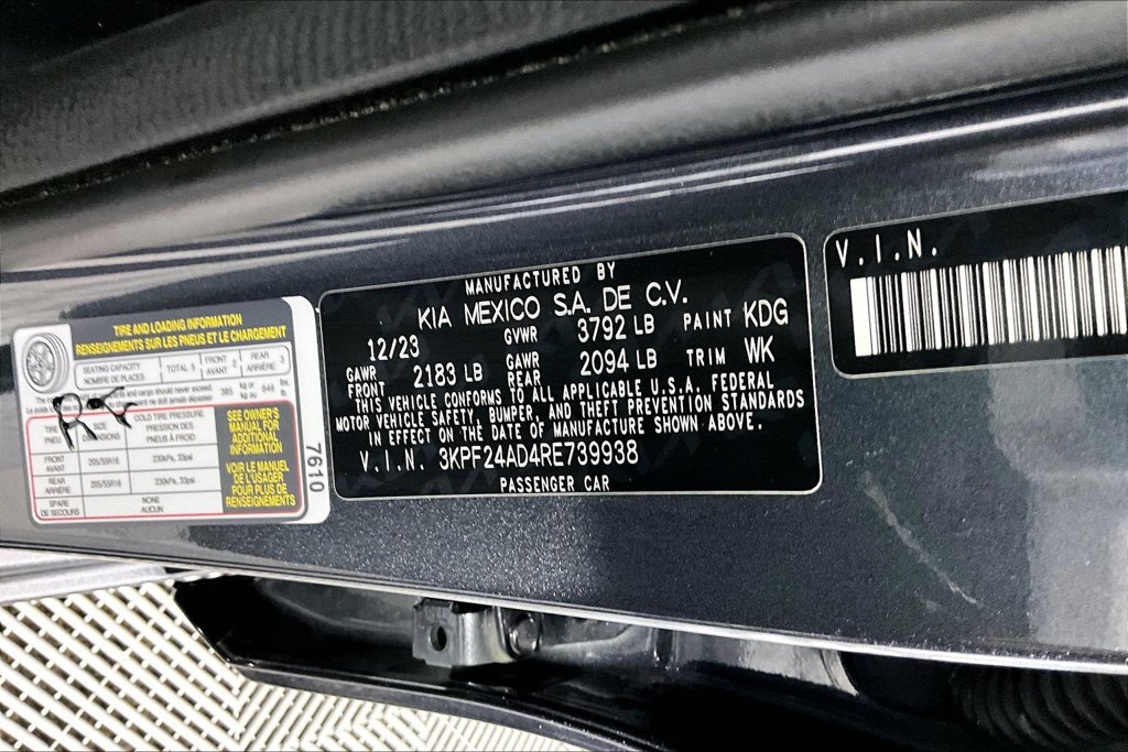 Used 2024 Kia Forte LXS FWD image 32