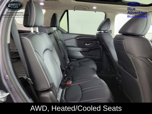 Used 2025 Honda Pilot Elite image 17