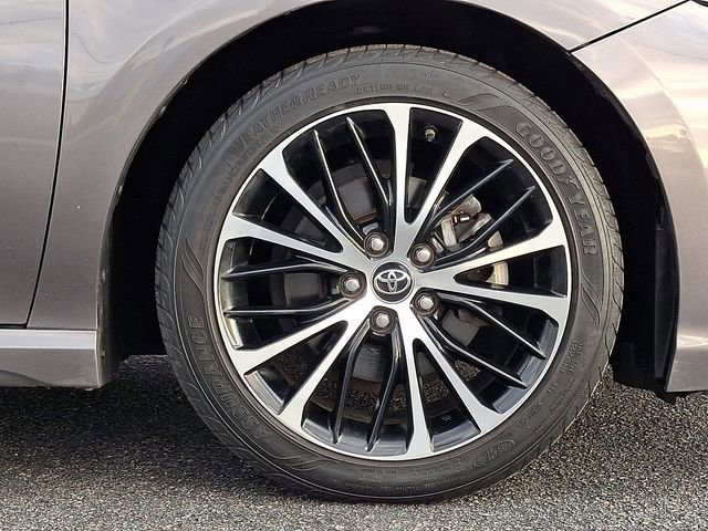 Used 2018 Toyota Camry SE image 8