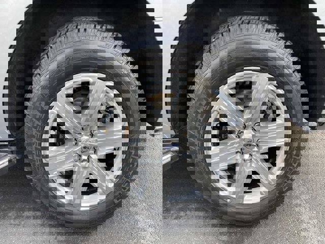 Certified 2020 Ford Expedition XLT w/ Equipment Group 202A image 9