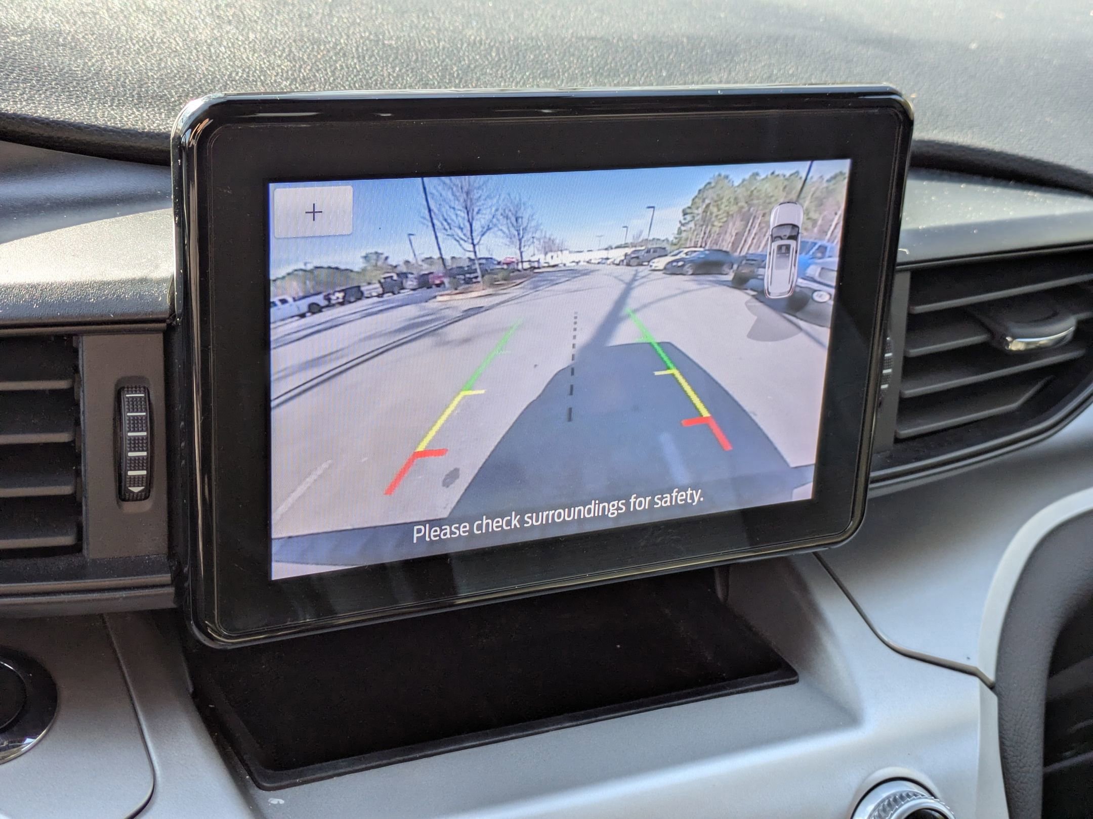 Certified 2022 Ford Explorer XLT image 19