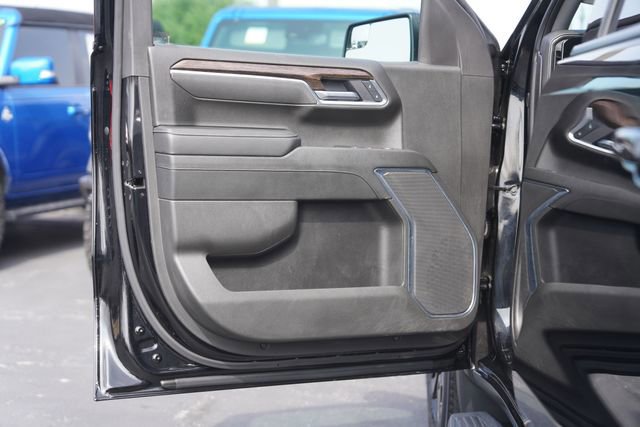 Used 2025 GMC Sierra 1500 Elevation w/ LPO, Elevation Black Package AWD/4WD image 30