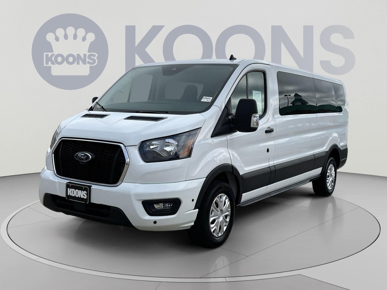 Certified 2025 Ford Transit 350 XLT RWD image 5