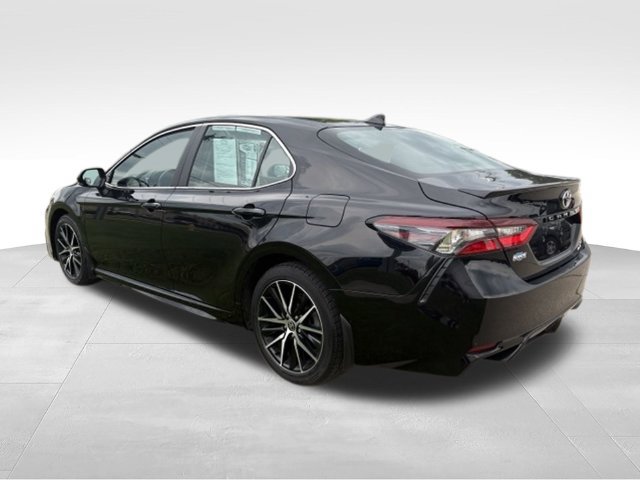 Used 2024 Toyota Camry SE AWD/4WD image 2