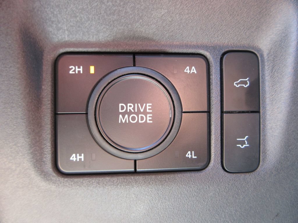 Certified 2025 Ford Expedition Max Active AWD/4WD image 17
