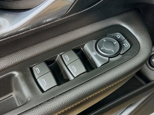 Used 2022 GMC Terrain AT4 w/ Infotainment Package II image 19