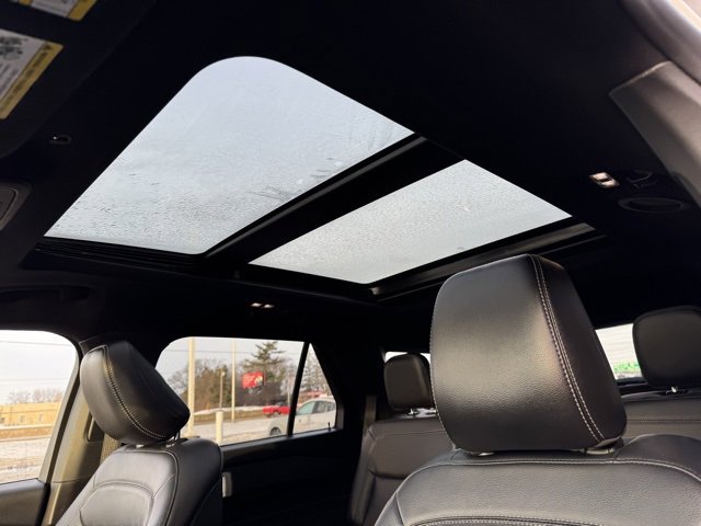 Certified 2020 Ford Explorer XLT w/ Equipment Group 202A image 9