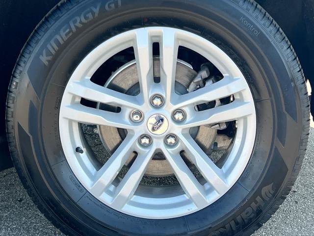 Certified 2024 Ford Explorer XLT w/ Equipment Group 202A AWD/4WD image 14