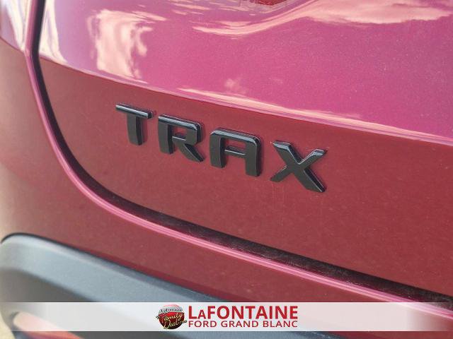 Used 2024 Chevrolet Trax RS FWD image 10