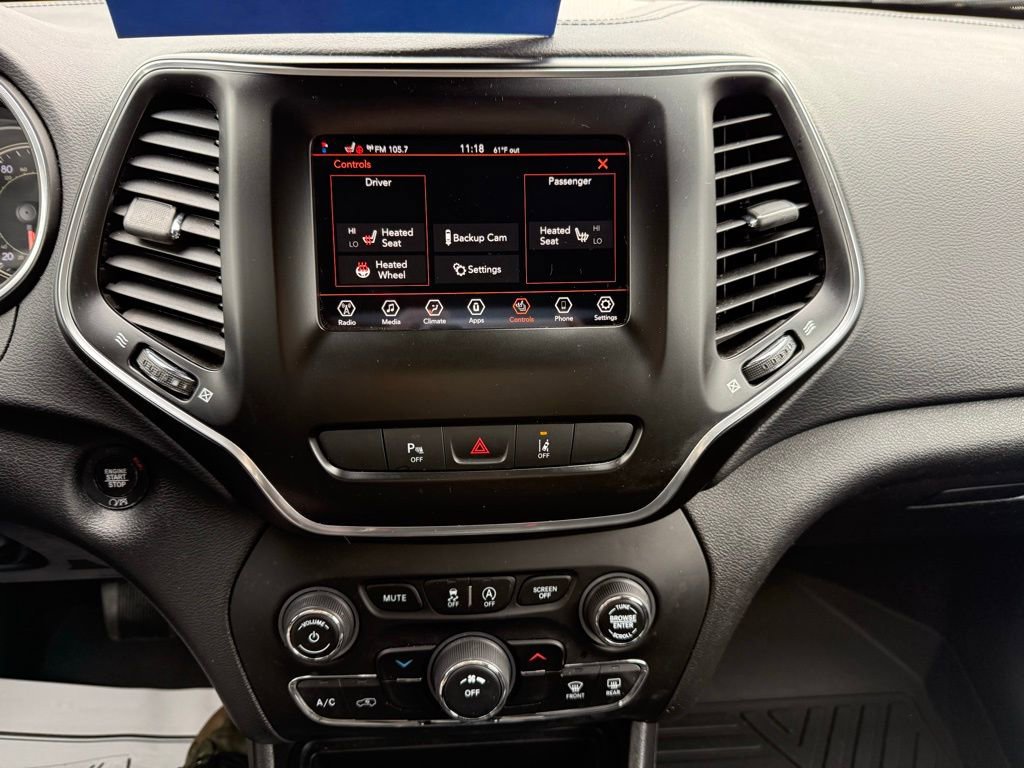 Used 2021 Jeep Cherokee Latitude Plus AWD/4WD image 19
